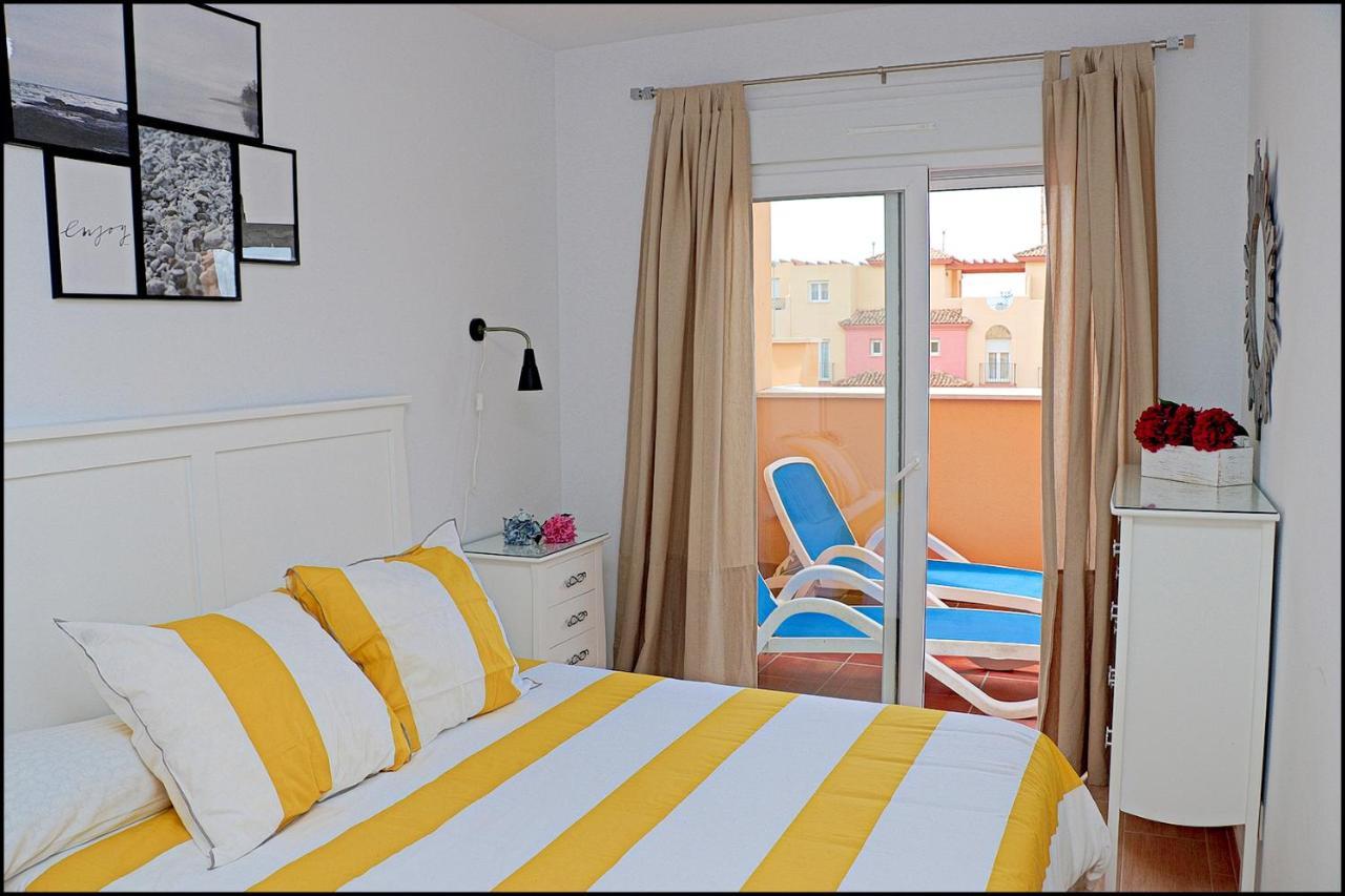 شقة طريفة  في Apartamento Lances, Con Piscina Comunitaria المظهر الخارجي الصورة