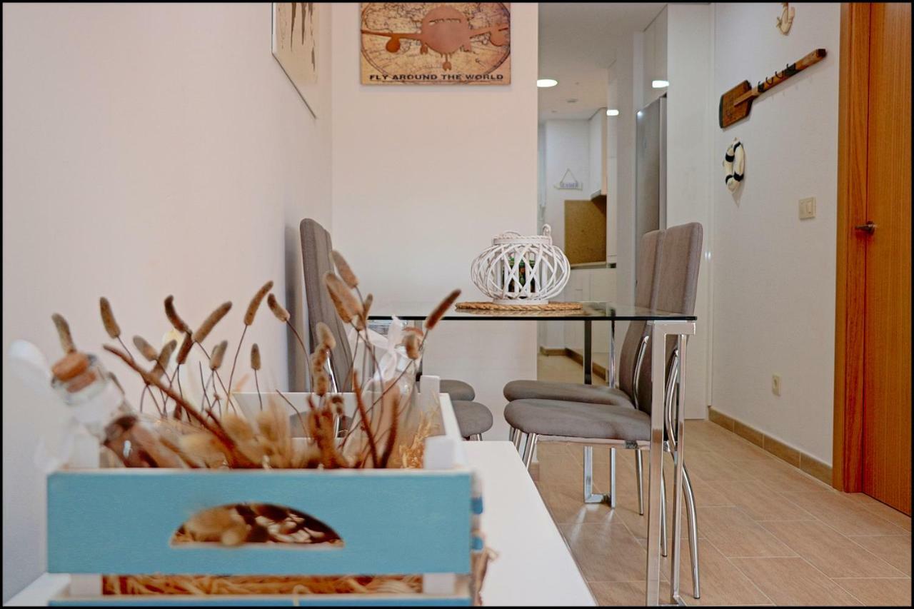 شقة طريفة  في Apartamento Lances, Con Piscina Comunitaria المظهر الخارجي الصورة