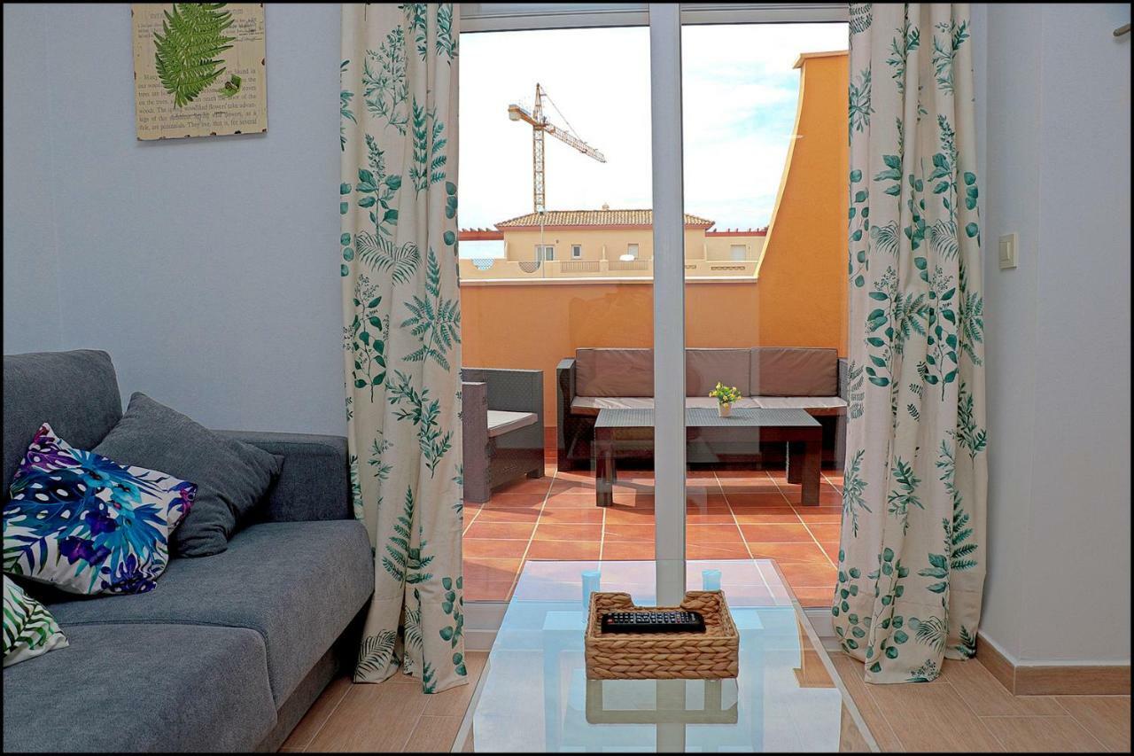شقة طريفة  في Apartamento Lances, Con Piscina Comunitaria المظهر الخارجي الصورة