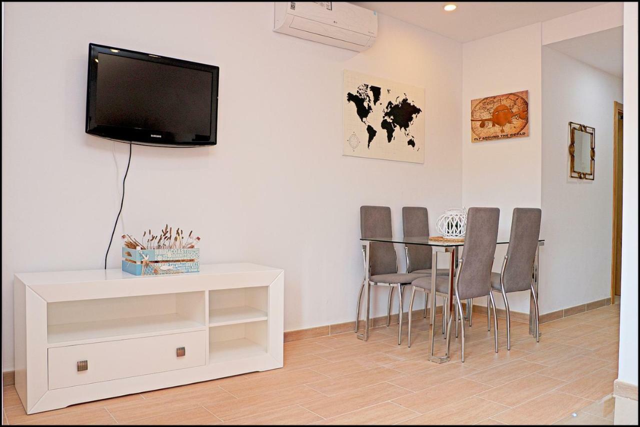 شقة طريفة  في Apartamento Lances, Con Piscina Comunitaria المظهر الخارجي الصورة