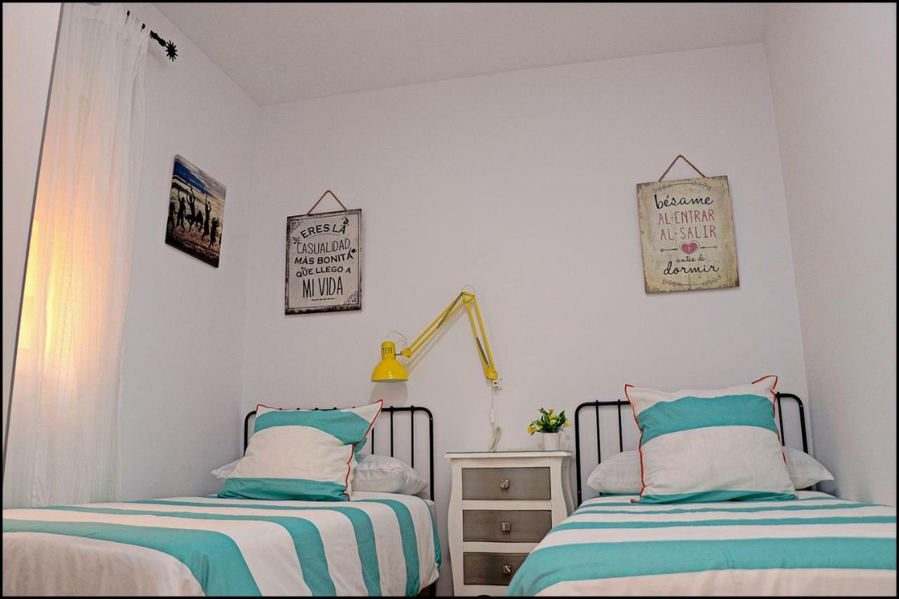 شقة طريفة  في Apartamento Lances, Con Piscina Comunitaria المظهر الخارجي الصورة
