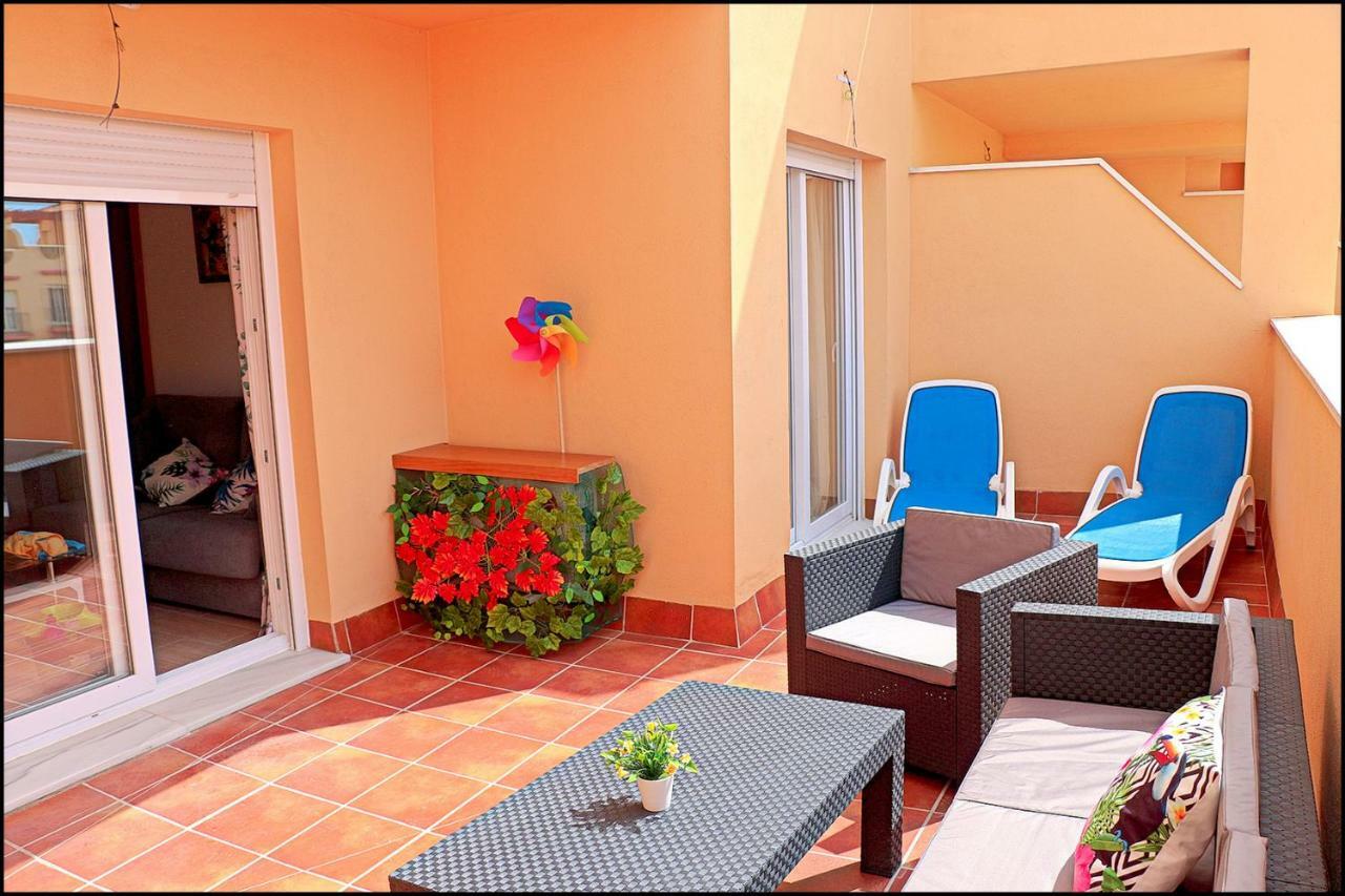 شقة طريفة  في Apartamento Lances, Con Piscina Comunitaria المظهر الخارجي الصورة